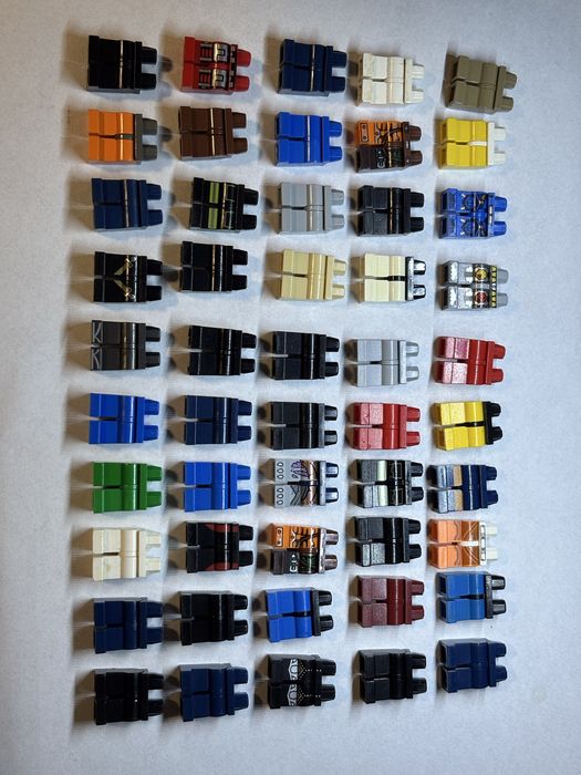 LEGO cześci - nogi