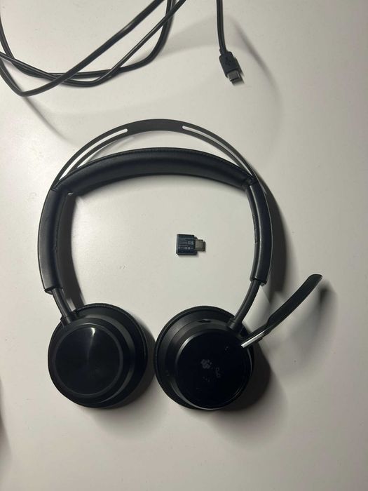 Poly Voyager Focus 2 + Dongle USB | Como Novos