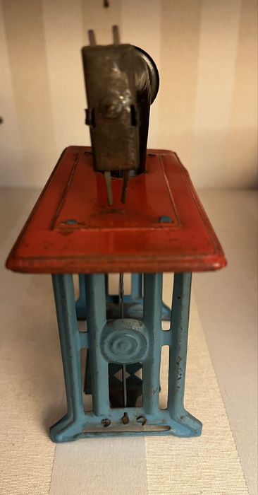 Brinquedo portugues chapa AML anos 50