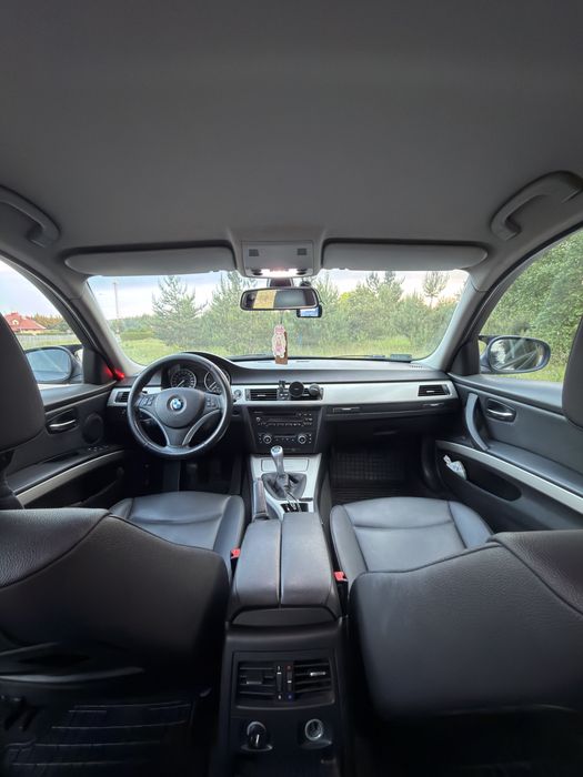 BMW E91 316d LCI 2012