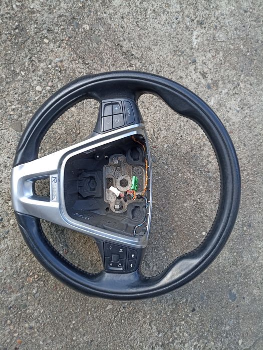 Volvo XC60 XC70 V60 S60 Kierownica R Design