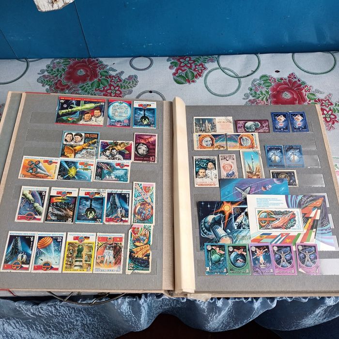 Альбом с марками