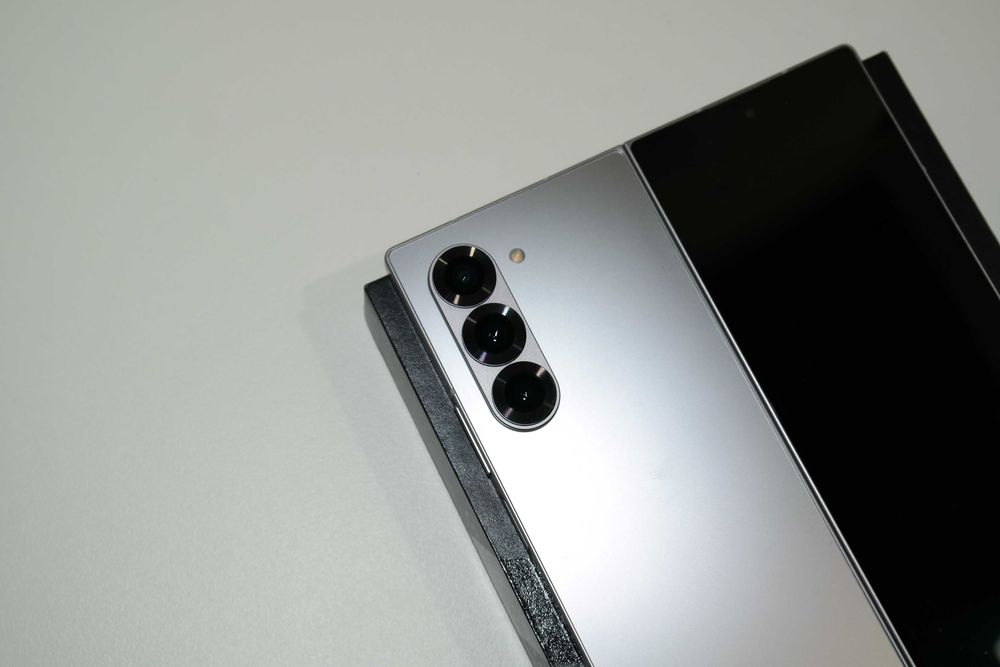 Samsung Galaxy Z Fold6 12GB/1TB Silver Shadow – Bez blokad | 10 cykli ładowania | Stan idealny