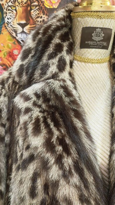 EuMereço! Casaco pelo autêntico Gato Selvagem