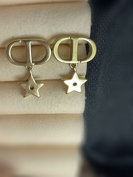Сережки в стилі Dior