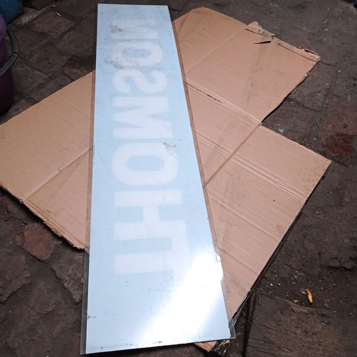 Reklama świetlna thomson plafon napis ozdobny baner 30*125