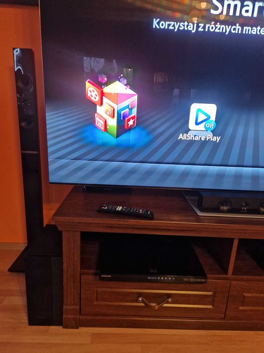 Zestaw kina domowego Samsung HT-E5550 (5.1) Blu-ray