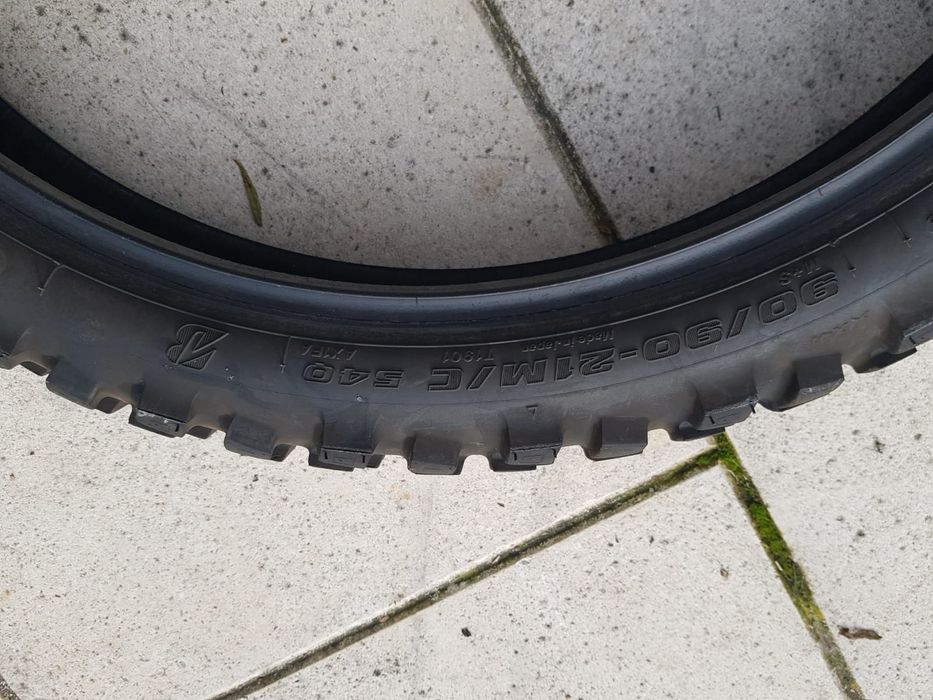 Pneus BRIDGSTONE para moto