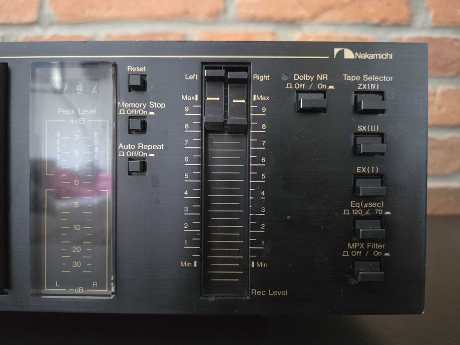 Magnetofon Nakamichi BX-100E