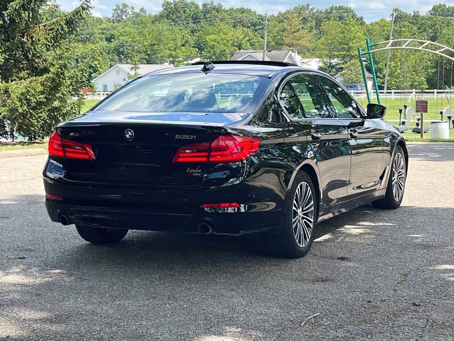 BMW 530i      2017