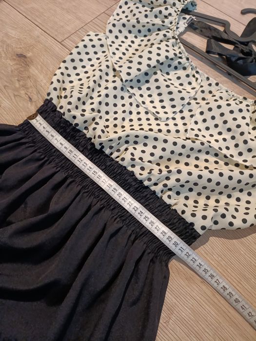 Letnia lekka sukienka