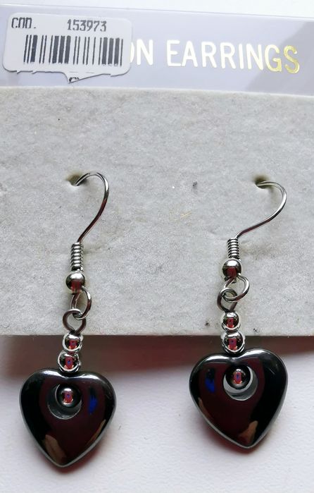 Nowe kolczyki wiszące serduszka