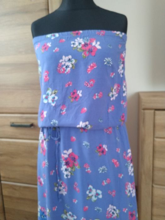 Długa sukienka Next w kwiaty 40