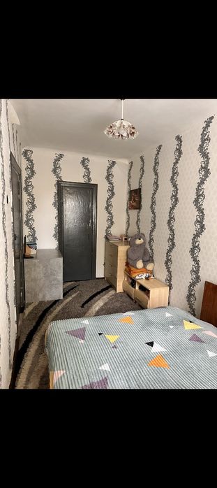 Квартира під бізнес у центрі Нововолинська 1-й поверх