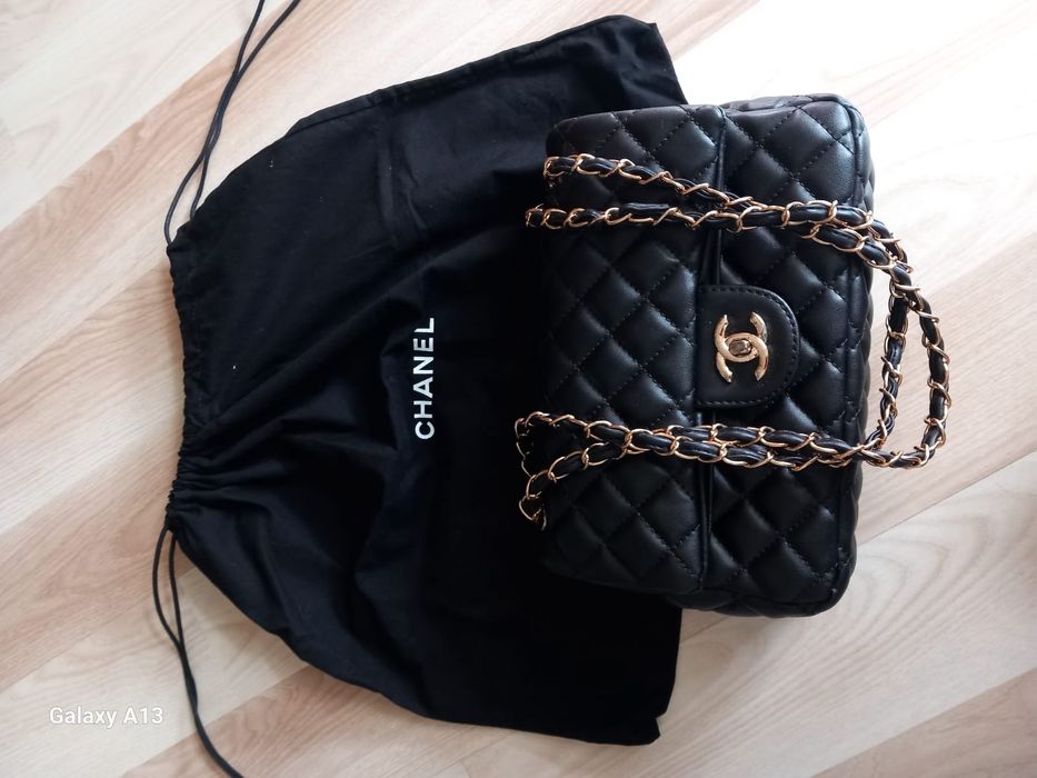 Chanel średnia torba na ramię