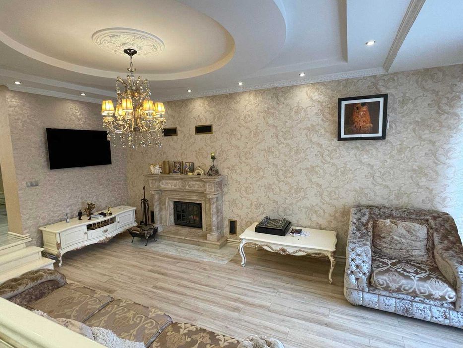 Оренда 4 кімн. будинку, вул Сахарова – Бойківська, вигляд на парк