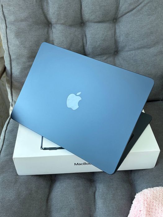 Apple macbook Air M4 2025