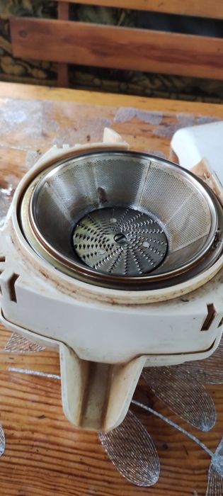 Соковижималка Мрія