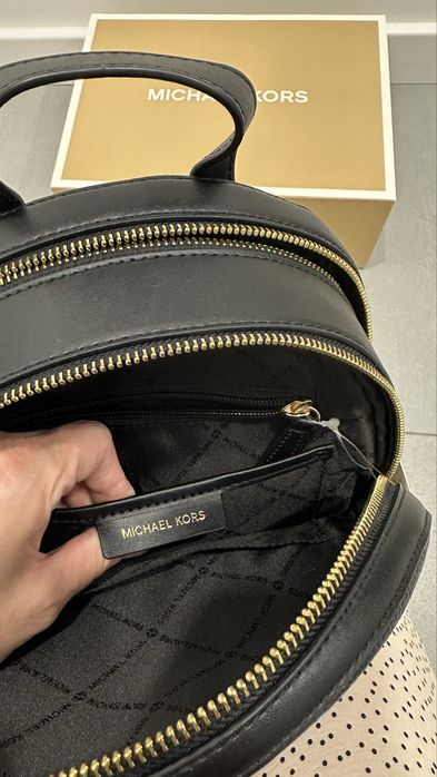 Жіночий шкіряний рюкзак Michael Kors