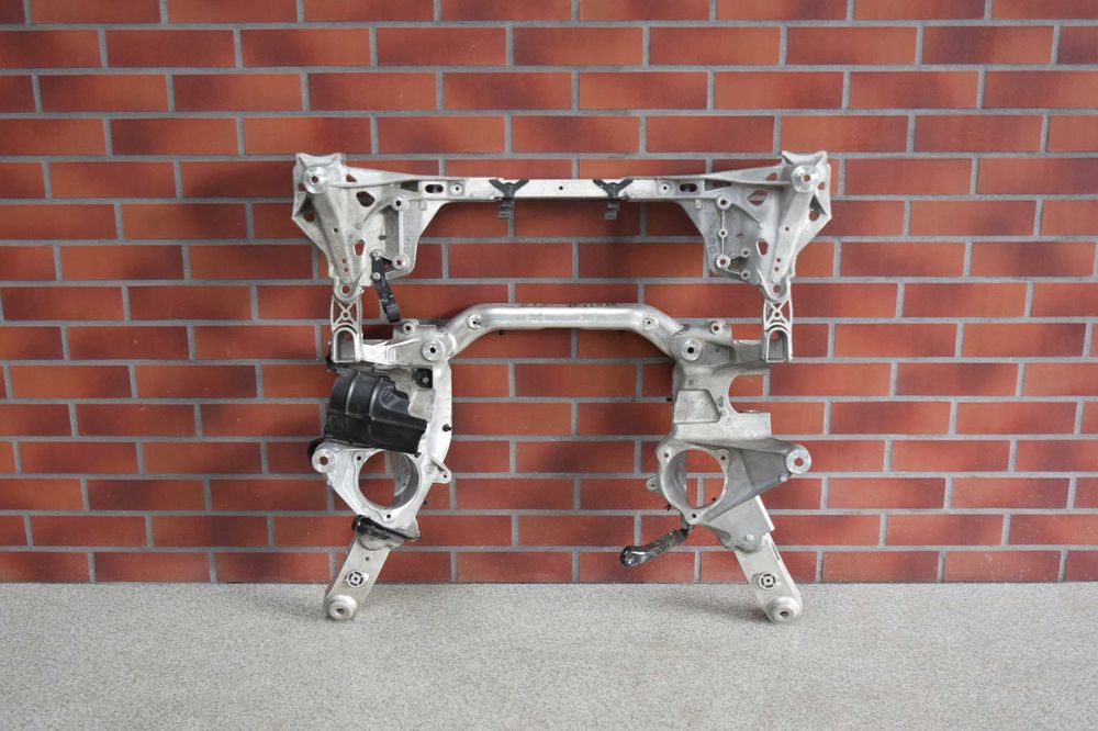 BMW 5 G30 6GT G32 7 G11 G12 8 G14 G15 G16 Підрамник передній