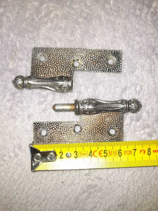 Dobradiças Antigas para portas de roupeiro