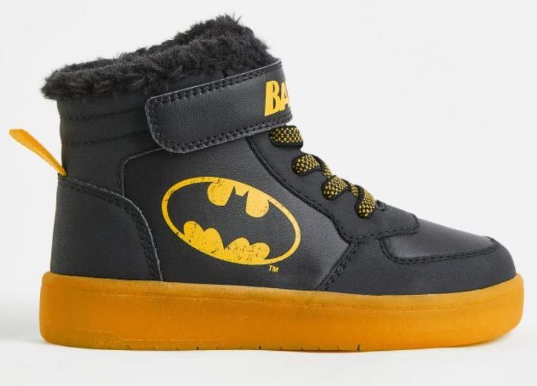 BATMAN Ocieplane buty sportowe świecące, świecąca podeszwa led 28 NOWE