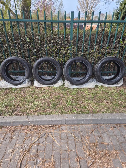 Opony zimowe Laufenn 235/55 R18