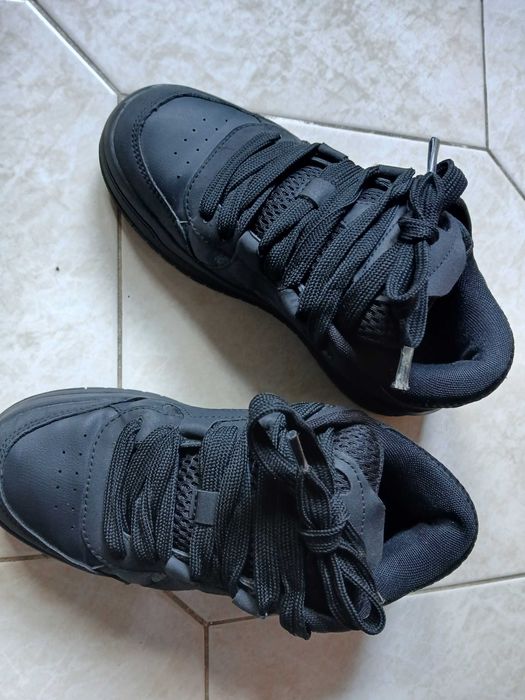 Ténis Pretos Muito Bons Bershka