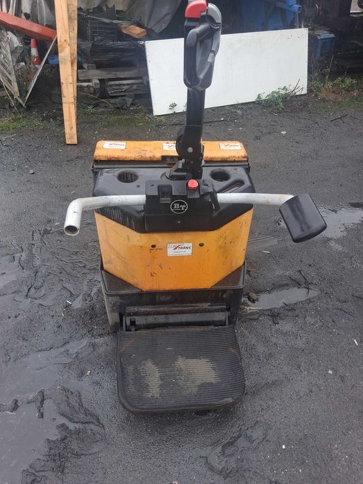 Wozek paletowy BT 200/8 2011 rok