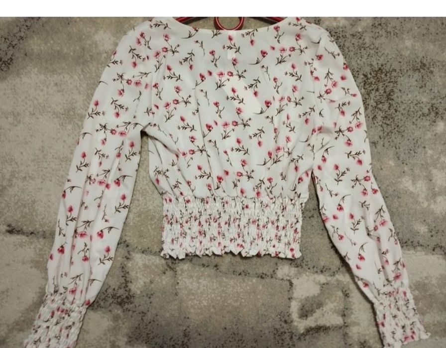 Нова блуза 42-44