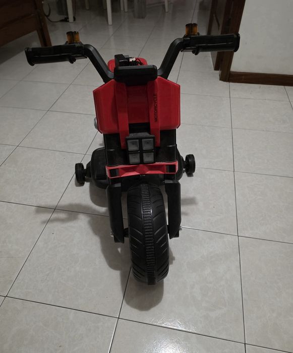 Moto bateria eletrica crianca