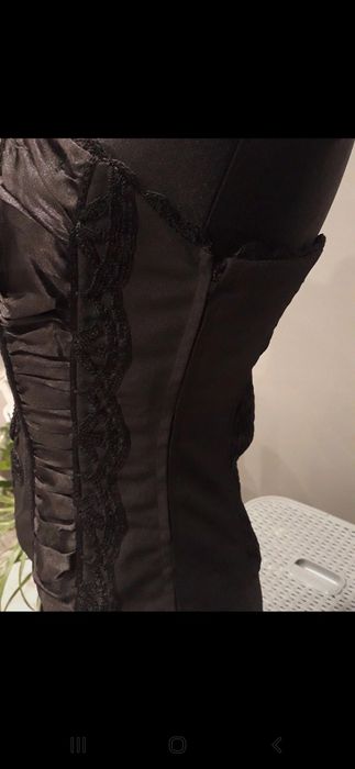 Seksowny gorset z gipiurą