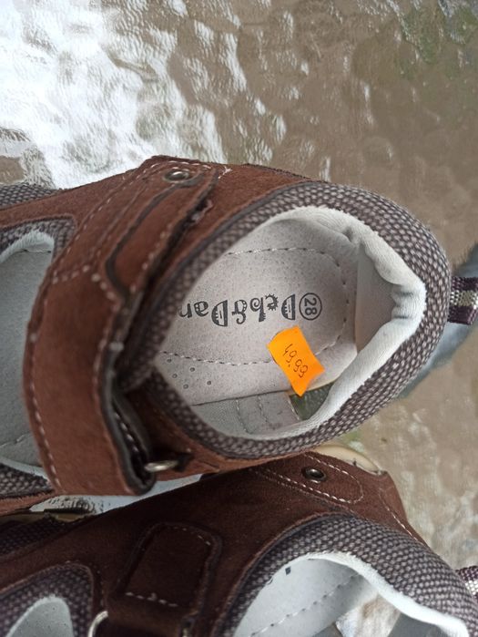 Sandały chłopięce r. 28 cm NOWE