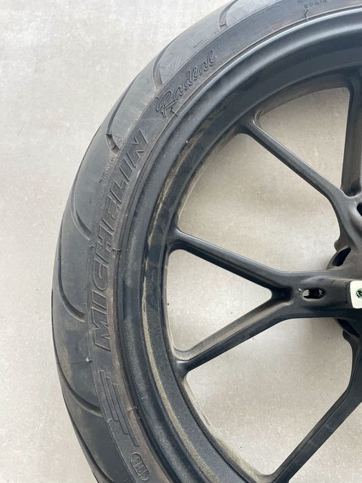 Jante Frontal Original Ducati 17” + Pneu Michelin Pilot Power (Como Novo)