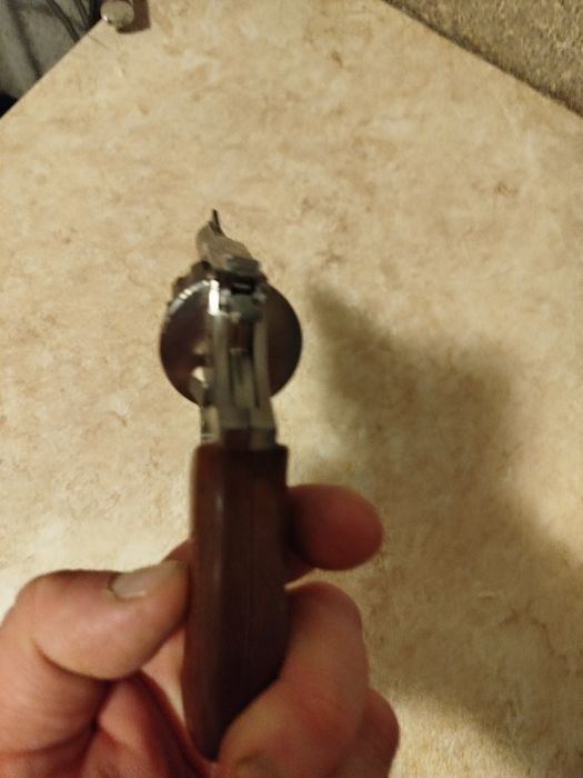 Детский револьвер на пистонах. Испания.