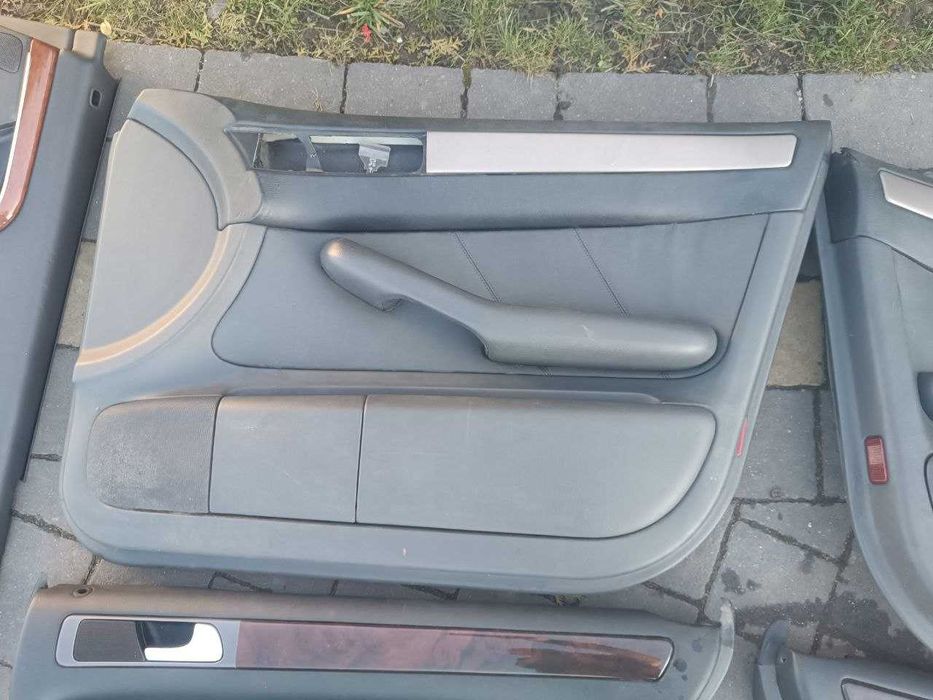 Карти дверні ауді а6 С5 чорна шкіра audi a6 c5