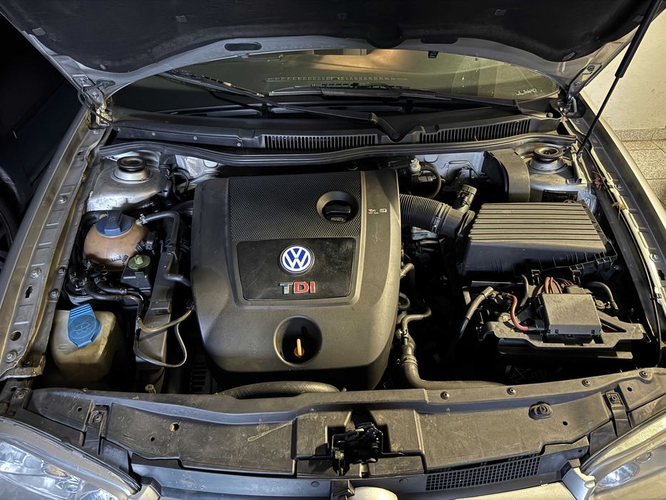 VW Golf 4 1.9 TDI 115cv PD com Apple CarPlay - excelente condições