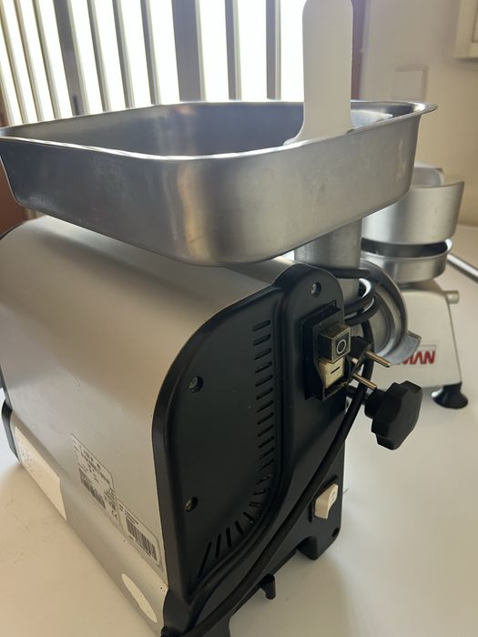 Máquina de carne Sirman TC8 Vegas