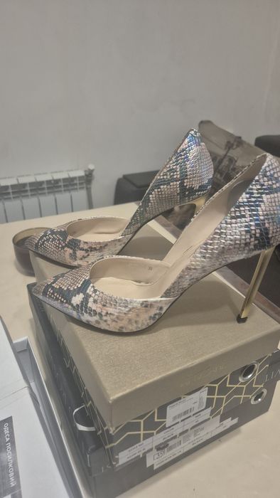 Туфли лодочки 39р