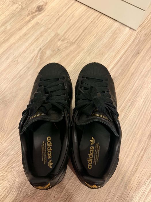 Adidas superstar 42 2/3