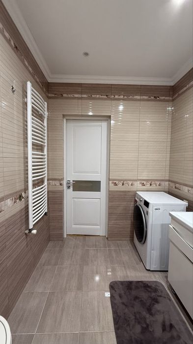 Оренда простороі 3 кімнатної квартири + гараж