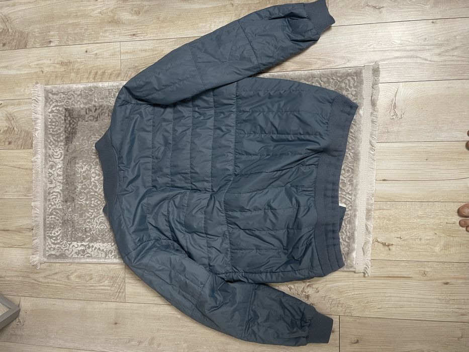 Продам бомбер Nike