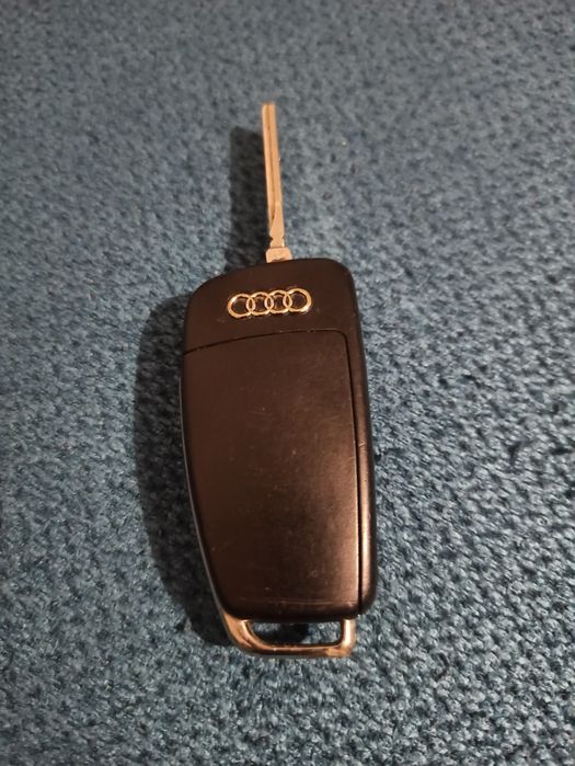 Kluczyk pilot audi a4 b7