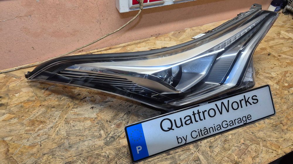 Otica Farol Direito Toyota C-HR X10 X50 2016 a 2024 Ref. 81110F4071 FULL LED Original