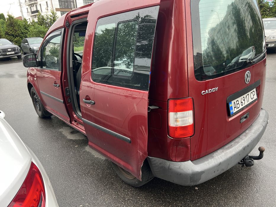 Продам дуже економний Vw caddy оригінальний пассажир  life 1.4 газ/бенз 2005р.