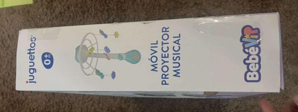 Музичний мобіль - проектор для ліжечка