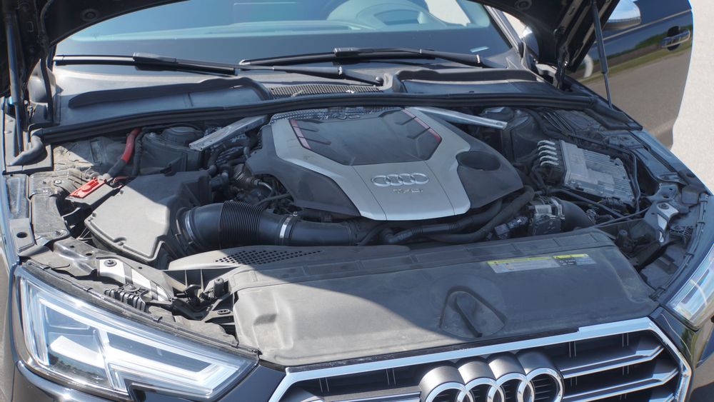 Audi s4 b9 2017 450л.с