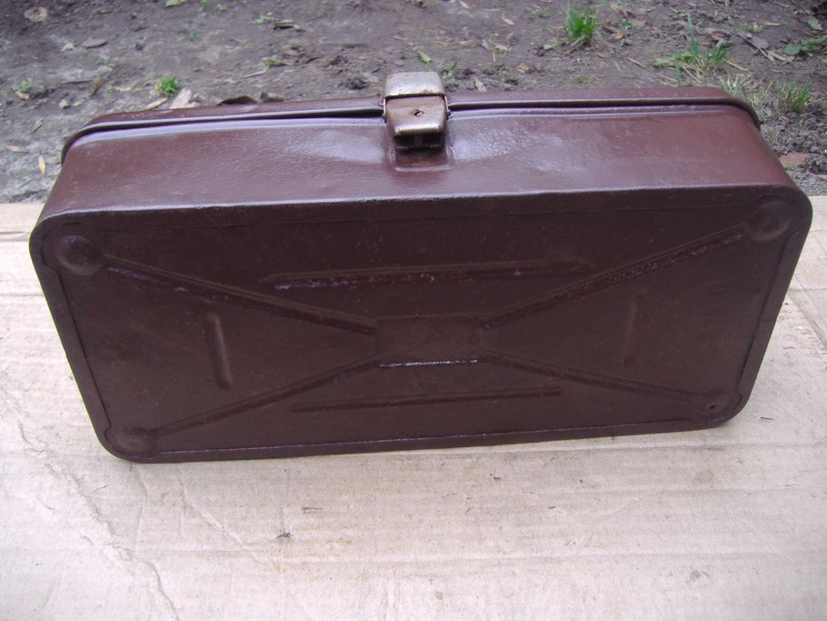 Ящик металлический для инструментов 36см/17см/14см(отличного качества)