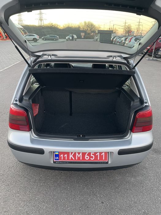 VW Golf 4 1.6 2001рік 154тис.км