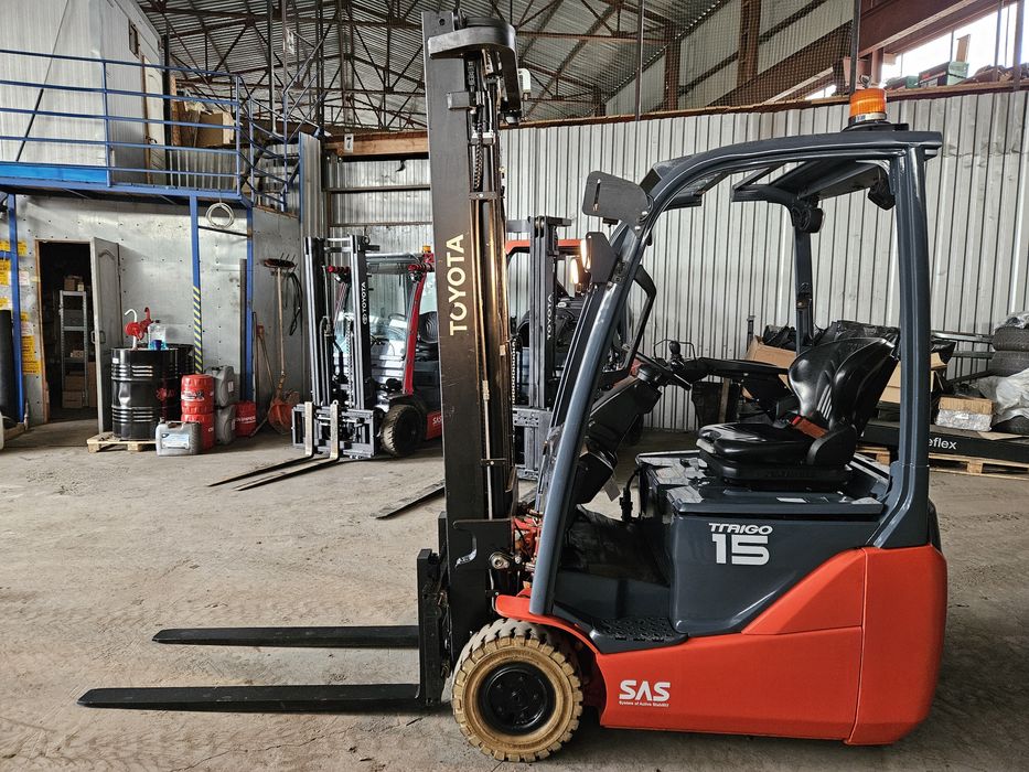 Електронавантажувач Toyota 1,5 т. Вилочный погрузчик Toyota 1,5 т